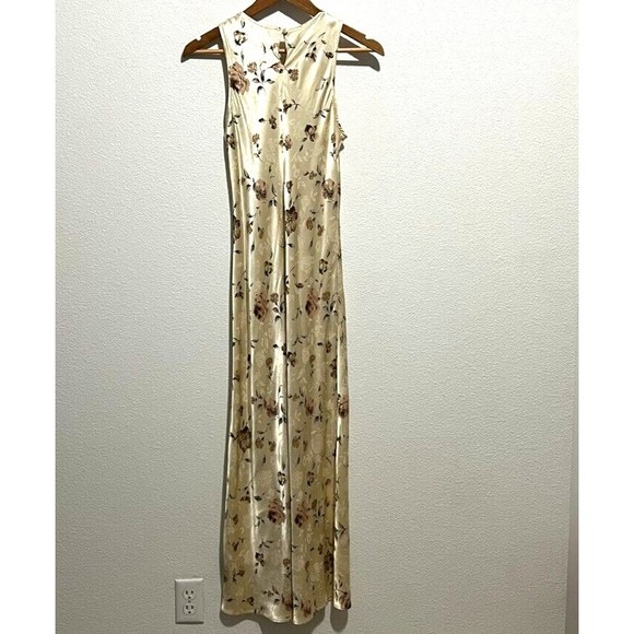 1990s Classic Silky Floral Brocade Sleeveless Dress-Back Button Key Hole Closure - Picture 6 of 13